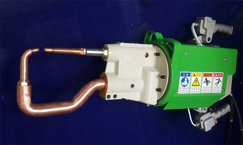 一体式悬挂点焊机