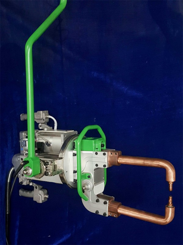 一体式悬挂点焊机