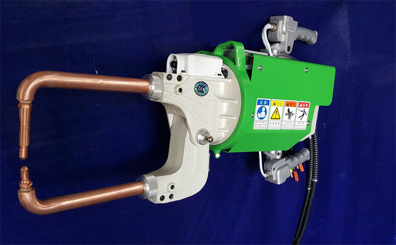 一体式悬挂点焊机